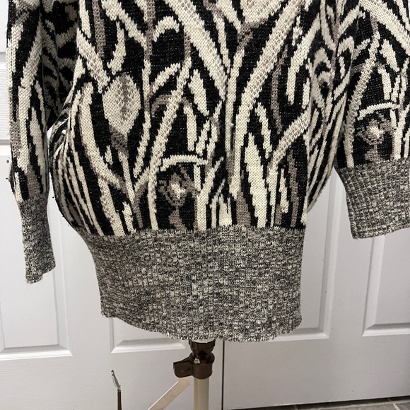 NEEDLEWORKS. Multi-print heavy wool sweater. LARGE/XLARGE - Picture 5 of 6